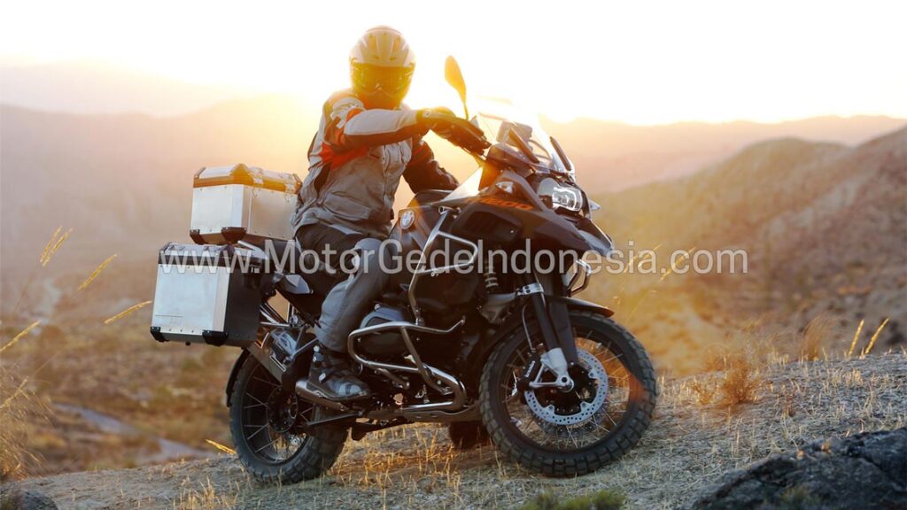 cara cepat adaptasi naik motor gede