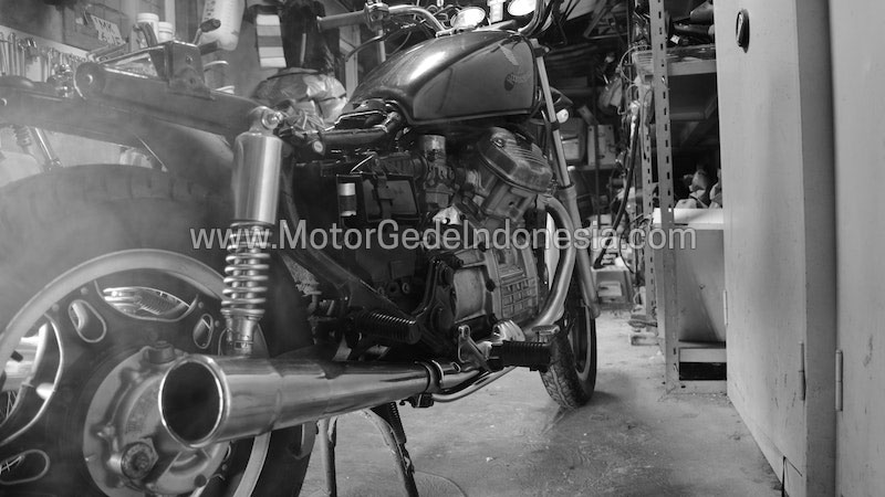 motor gede antik