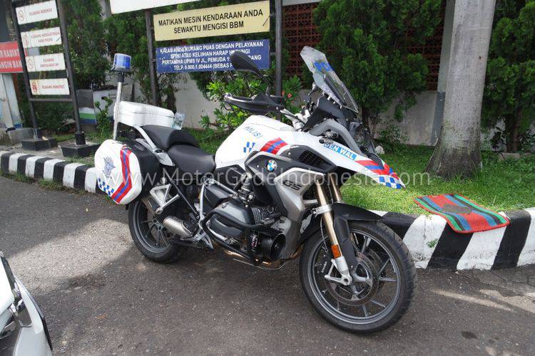 bmw r1200gs motor gede polisi