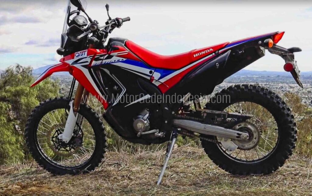 honda crf rally 250 motor gede adventure kelas menengah di indonesia