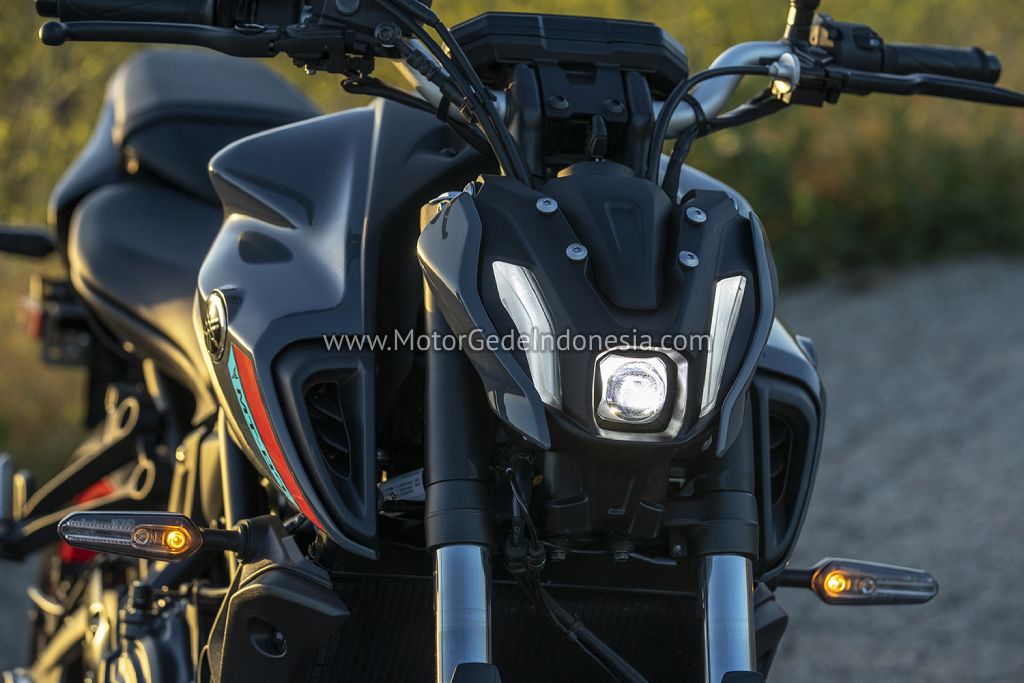 desain motor gede yamaha mt 07