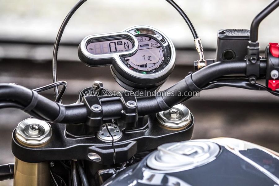 fitur speedometer digital moge ducati scrambler 1100