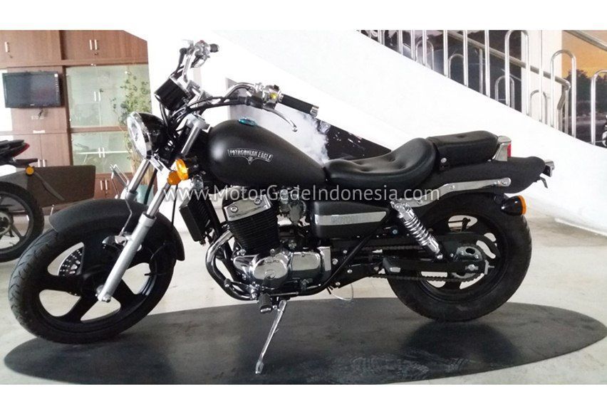 harga motor benelli 250cc dan spesifikasinya